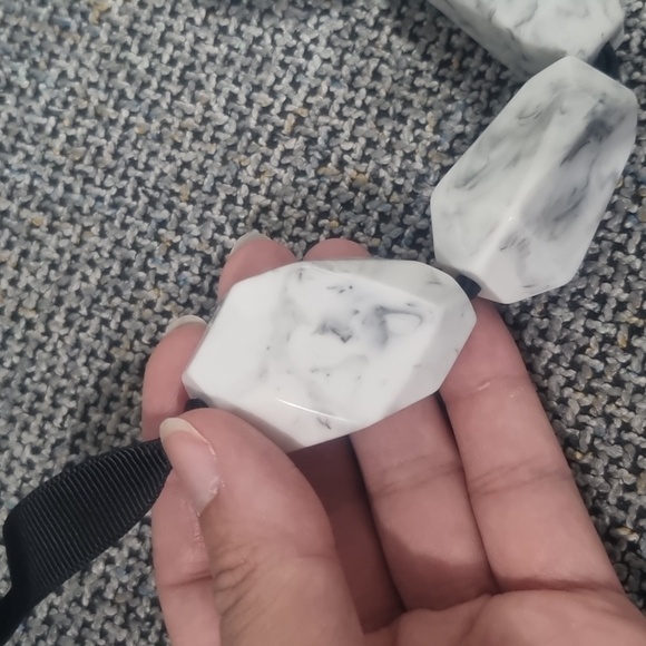 Mango MNG Huge Beads Collar Necklace - Picture 3 of 5